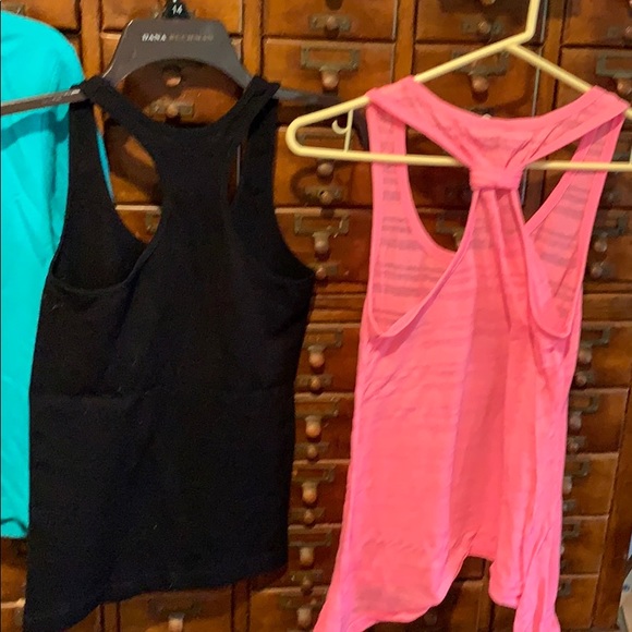 4 tops, smoke & pet free home - Picture 7 of 8